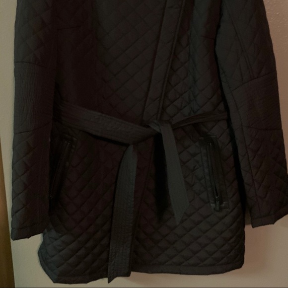 DKNY Spring/Fall coat. - Picture 2 of 7